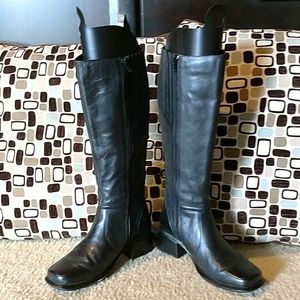 Closet Closing! Earth Shoe Tabitha Leather boots